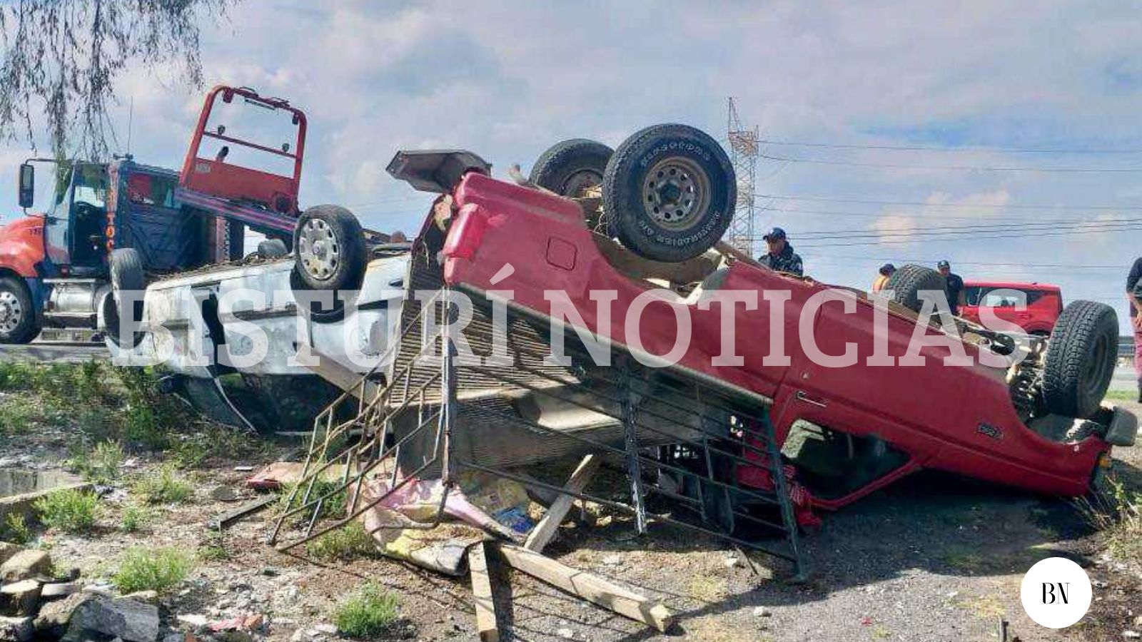 Tráiler impacta a camionetas   en la Toluca-Atlacomulco